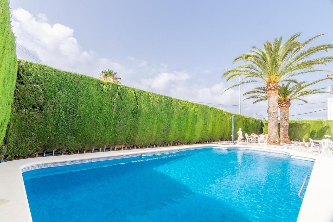 90m2, Airco 2, Pool 5x10, Sandy 200m, Wifi, Carport For 2 Cars. Nhà nghỉ